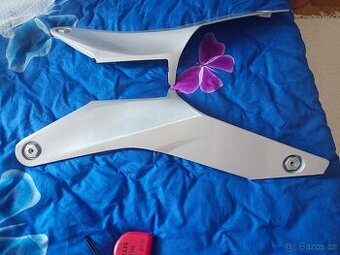 Prodám nové plasty tunelu Malaguti Madison