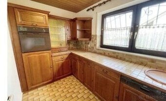Dubová rustikální linka se spotřebiči, 4961