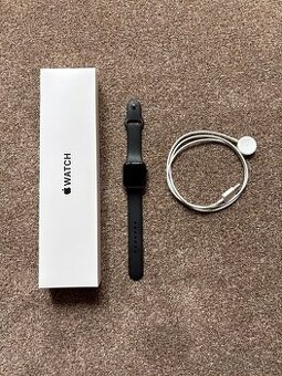 Apple Watch SE (1. generace) 40 mm, GPS
