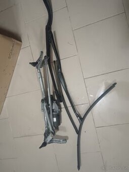 Stěrače s motorem z BMW E90 e91 e92 e93