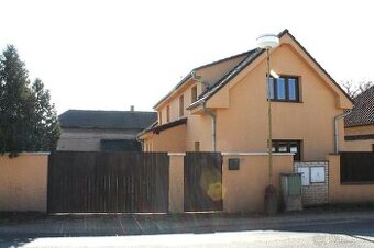 Rodinný dům 138m2, pozemek 427 - 1