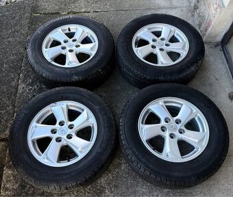 Alu kola Hyundai 5x114,3 R16  Michelin 215/70/16