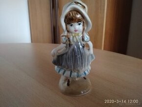 Porcelánová soška, neznačená