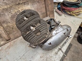 Motor jawa 350/360 panelka a 250/ 559