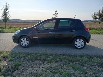 renault clio 2007 benzín