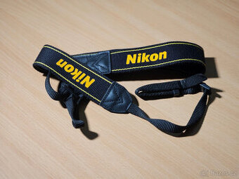 Nikon popruh