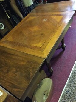 starožitný stůl rozkládací s trnoží