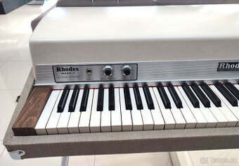 RHODES MARK I SeventyThree rok 1975 - 1