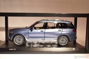 Prodám model BMW X7 1:18 Kyosho - 1
