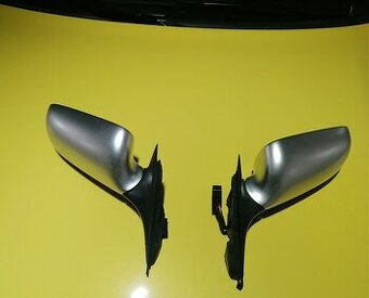 Prodám originál zrcátka Audi RS4 B5 2001