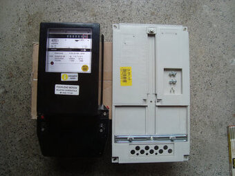 třífázový elektroměr Siemens jednosazba + deska