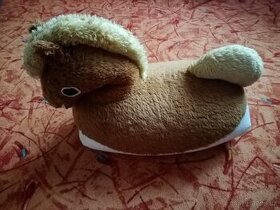 plyšový houpací kůň - retro