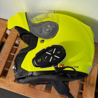 Vyklápěcí helma HJC