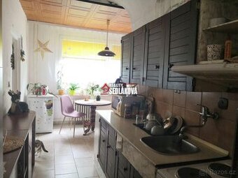 Prodej bytu 2+1 s lodžií - 1