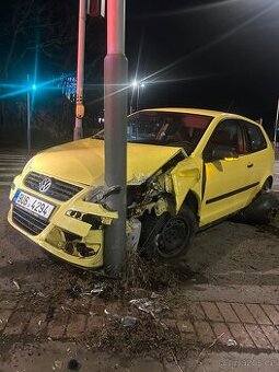 Volkswagen Polo 1.2 HTP (2006) na náhradní díly