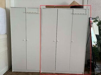 bílá šatní skříň – rok stará- krásný stav