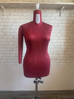 Krejčovská nastavovatelná panna