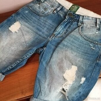 Chlapecké džíny různých značek viz foto