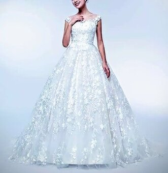 NOVÉ LUXUSNÍ svatební šaty CATHEDRAL