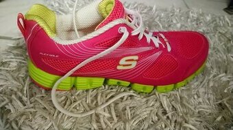 SKECHERS ve. 40 -