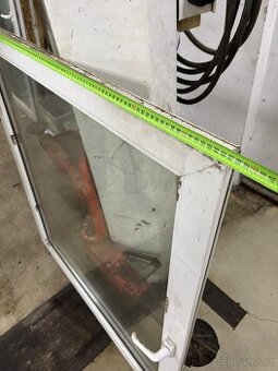 PLASTOVÁ OKNA použitá ve skladu ( interier)