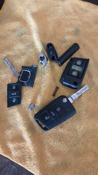 Klíč originál Škoda Octavia r.v. 2014