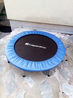 Dětská trampolína