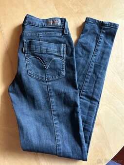 černé slim fit džíny zn. Levis - vel. S