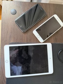 Prodám 2x iPhone + 1x iPad