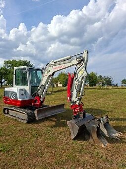 Minibagr Takeuchi TB 235, powerltilt, palec, 3x lžíce