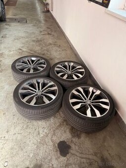 Kola VW Tiguan R Line. 20’. - 1