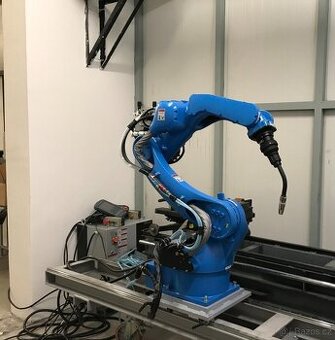 Robot (9098)