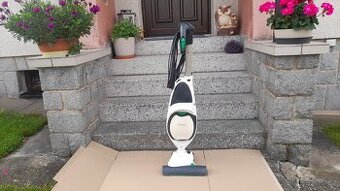 Vysavač Vorwerk Kobold VK 150 s elektronickou klepaci hlavic