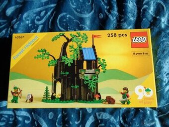Lego úkryt lesních zbojníků z retro edice Lego Castle