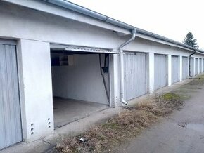 Pronájem garáže 18 m2, Hradec Králové - Pouchov.