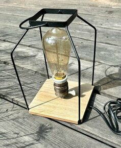 LAMPA stolní porcelánová patice s Edison žárovkou TOP