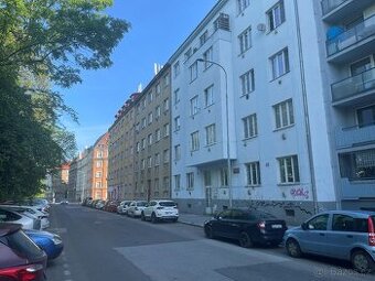 Prodej bytu 2+1 57 m² Na Břehu, Praha - Vysočany