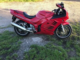Suzuki RF 600