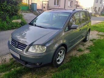 Volkswagen Touran 1.6i, PĚKNÝ STAV, TOP CENA