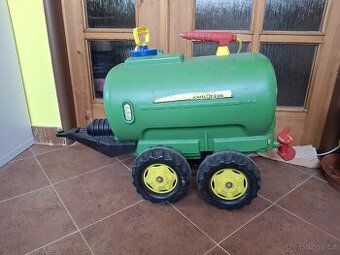 Cisterna šlapací traktor - 1