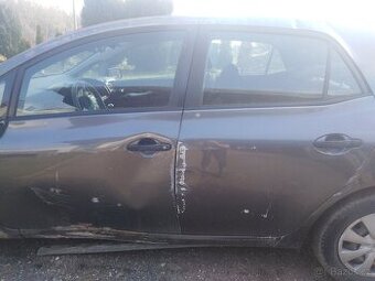 Toyota Auris E15UT - NRE150