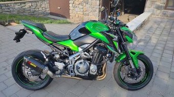 Kawasaki Z900 Akrapovič
