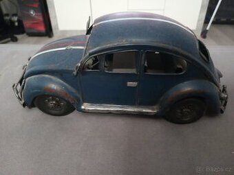 Model blue car - 1