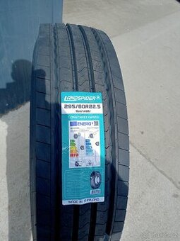 Nákladní pneu. Landspider AP600 315/70 R22,5