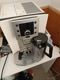 Delonghi capuccino automaticky kavovar