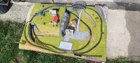 Model kolejiště délka 128'5cm X hloubka X 28'cm X výška 22cm - 1