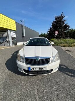 Prodám ŠKODA OCTAVIA 2, 1.6 TDI, r. v. 2011, DSG