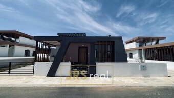 Prodej vily 3+1, 175 m2, s terasou 60 m2, pozemek 340 m2 – p