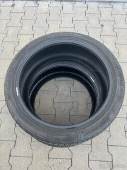 225/40 R18 Bridgestone