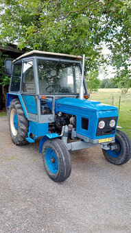 Traktor Zetor 6718